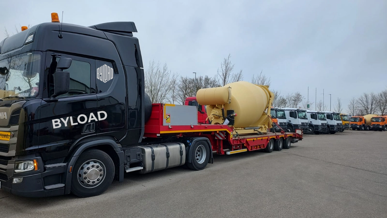 Byload Logistics, leere Anhänger